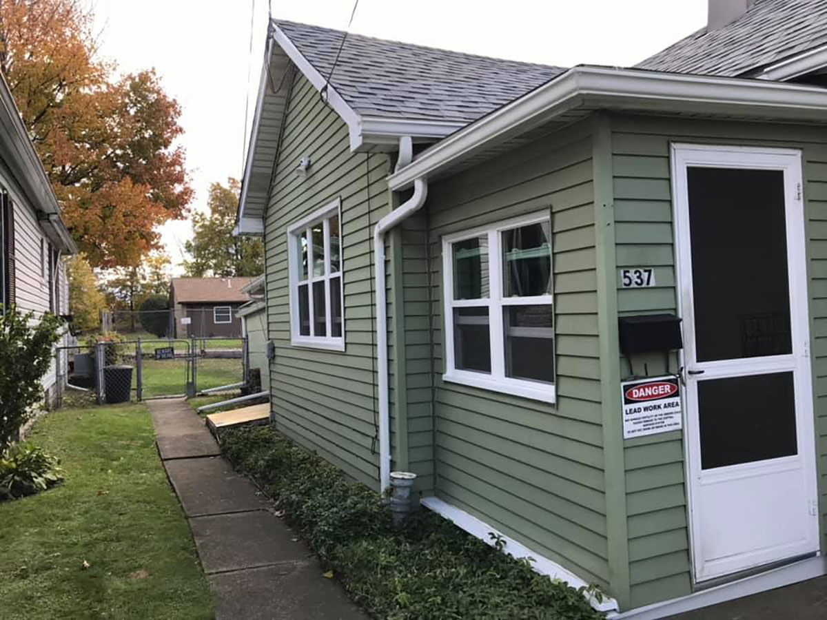 erie pa home being checked for lead hazards